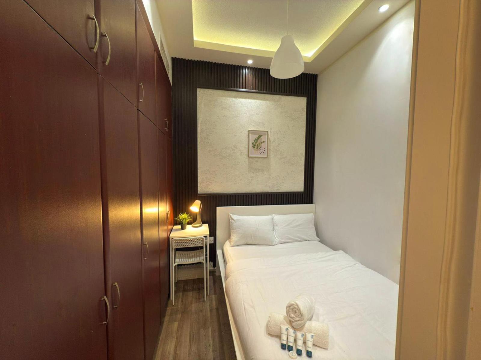 Homestay Contemporary In Barsha Heights Tecom Near Icm Metro