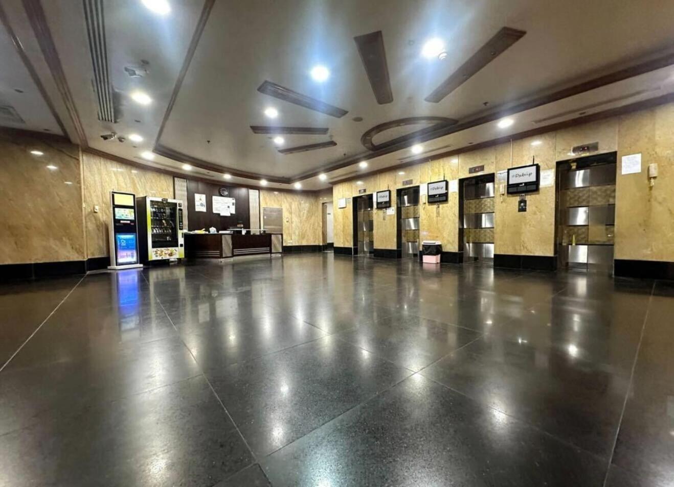 Contemporary In Barsha Heights Tecom Near Icm Metro *